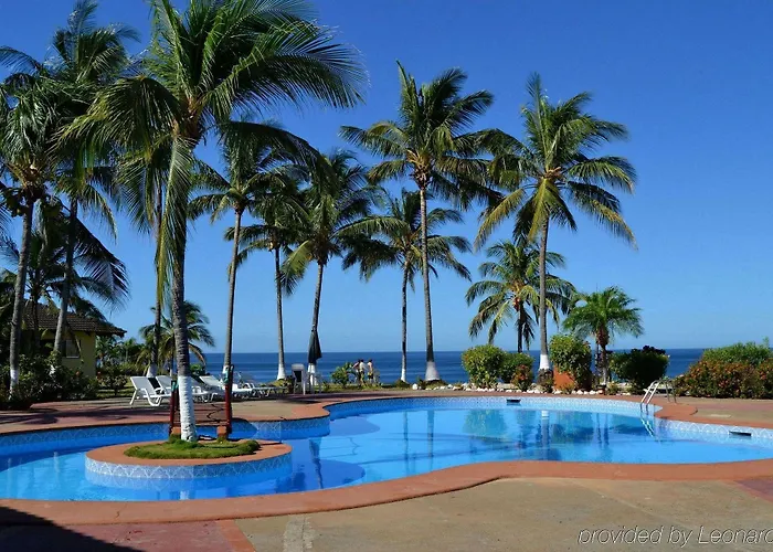 Hotel Iguanazul 3*